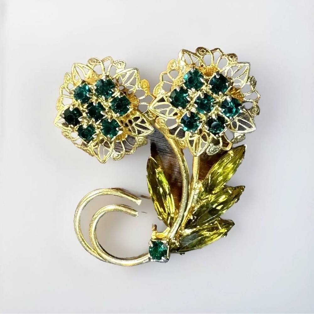 Stemmed Flower Brooch Green Rhinestones Gold Tone Filigree May Birthstone Vtg